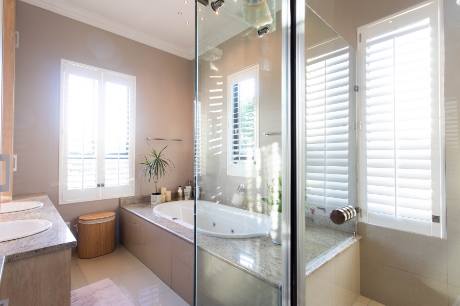 4 Bedroom Property for Sale in Val De Vie Estate Western Cape